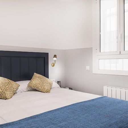 Slow Suites Bellas Artes Madrid Bagian luar foto