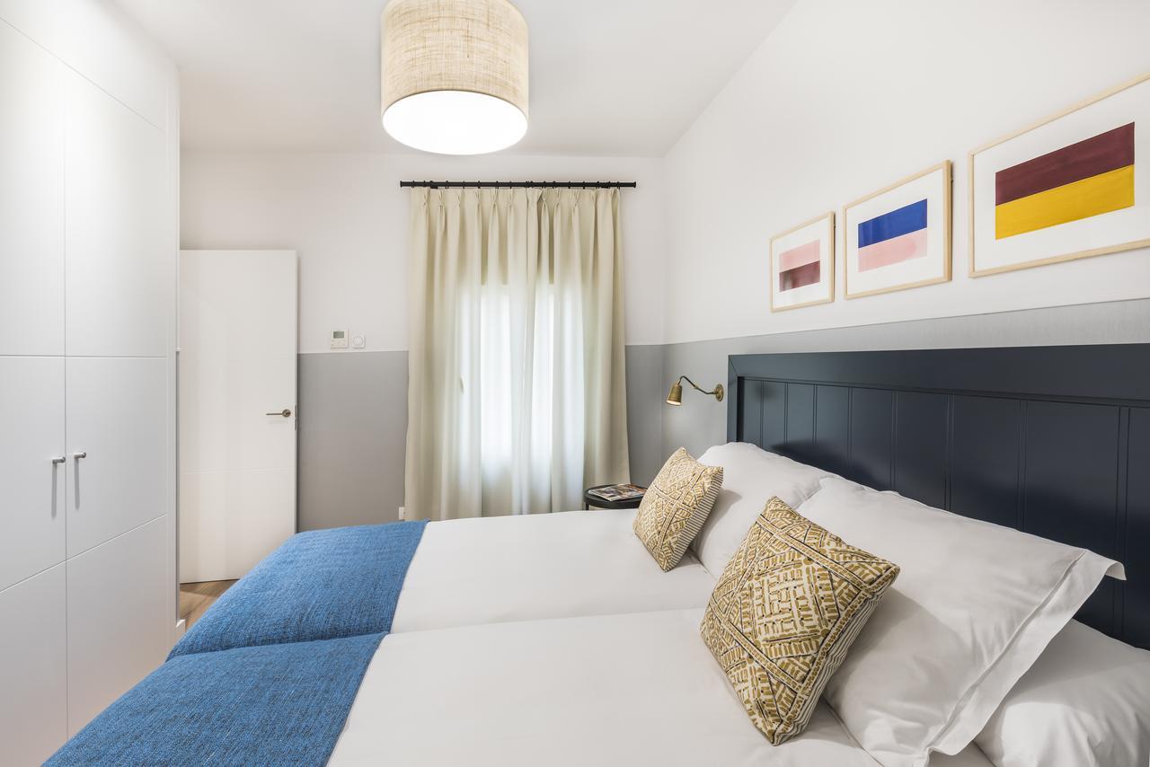 Slow Suites Bellas Artes Madrid Bagian luar foto