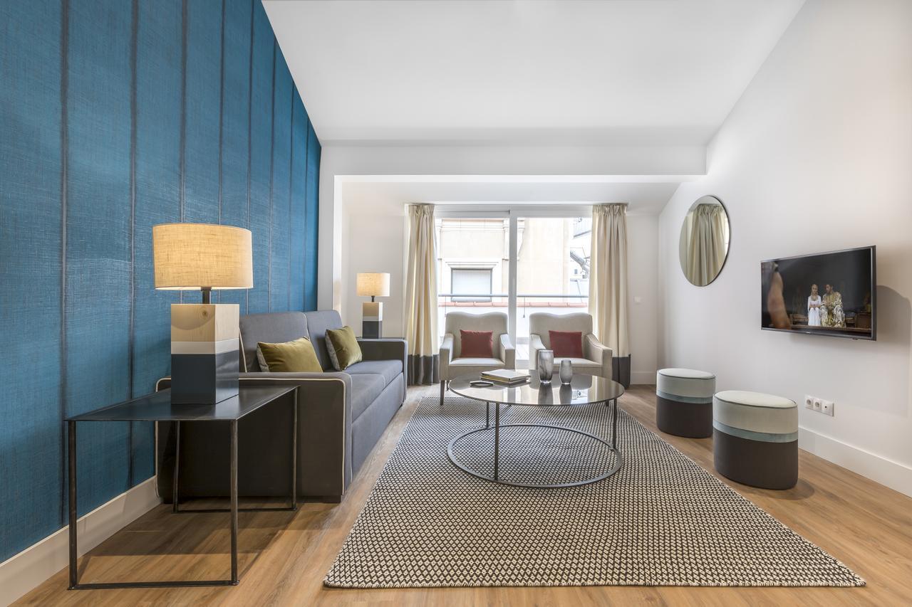 Slow Suites Bellas Artes Madrid Bagian luar foto