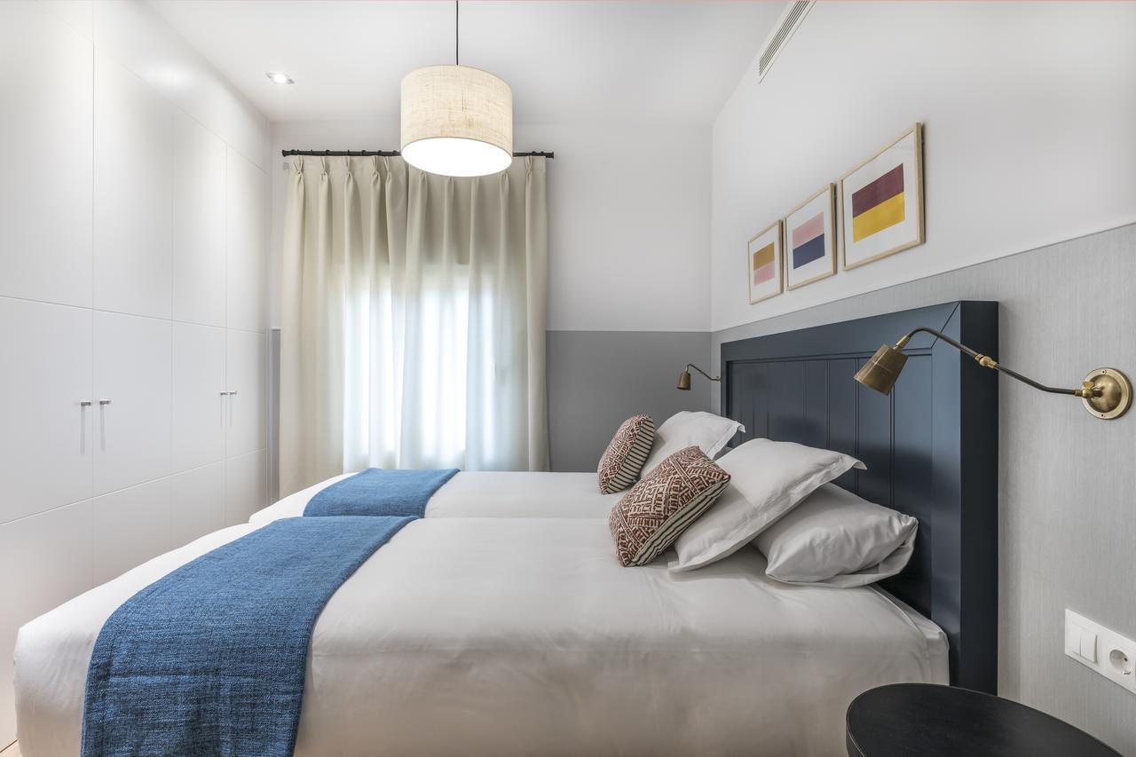 Slow Suites Bellas Artes Madrid Bagian luar foto