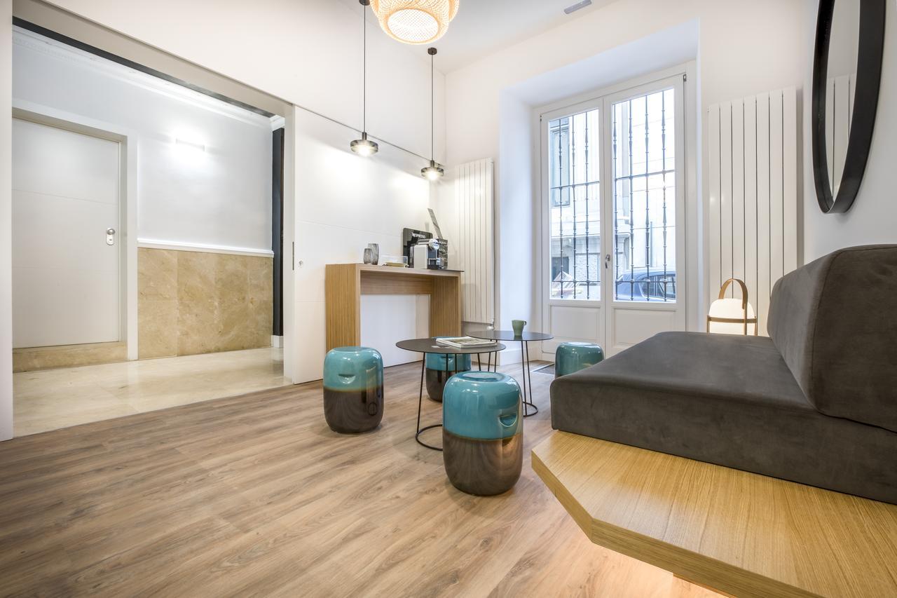 Slow Suites Bellas Artes Madrid Bagian luar foto