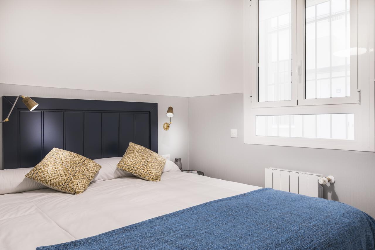 Slow Suites Bellas Artes Madrid Bagian luar foto
