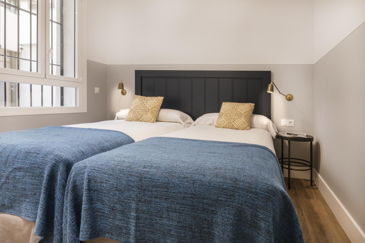 Slow Suites Bellas Artes Madrid Bagian luar foto
