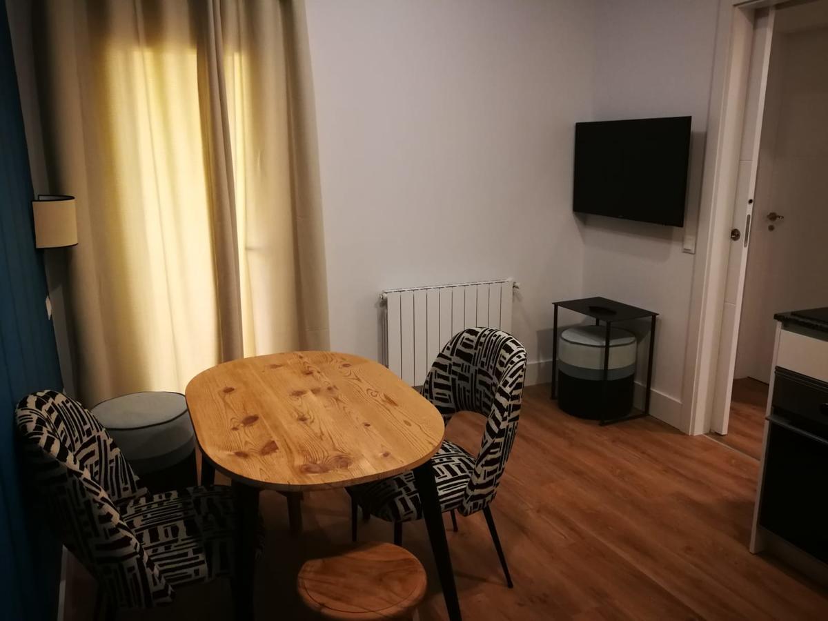 Slow Suites Bellas Artes Madrid Bagian luar foto